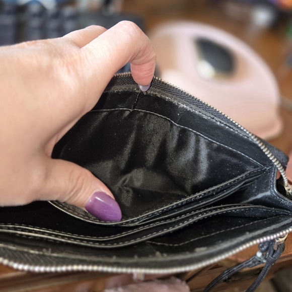 Coach Legacy Black Leather Turnlock Wristlet Wallet - Picture 8 of 16